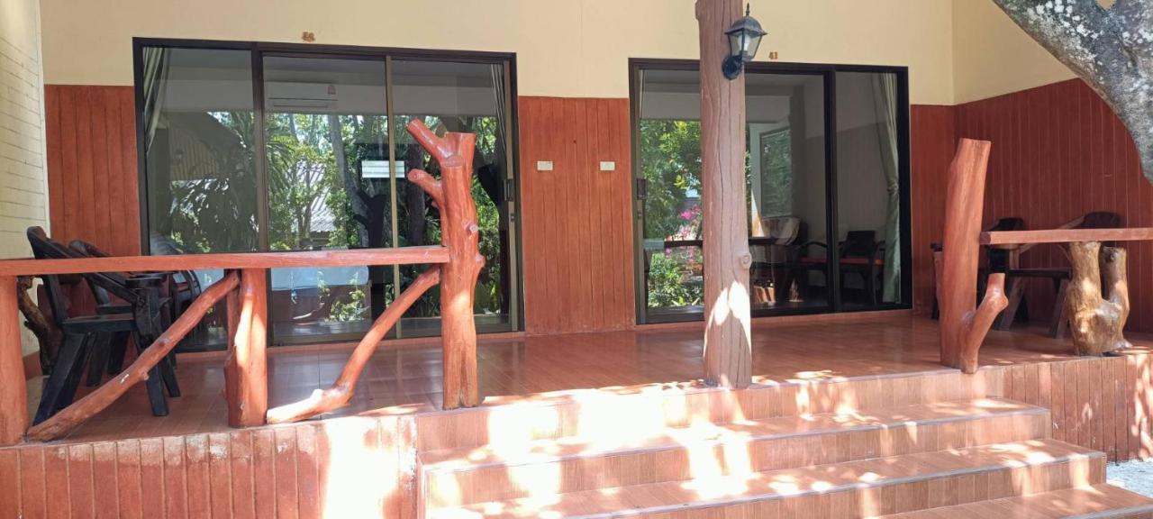 Baan Suan Villas Resort Ban Suan  外观 照片