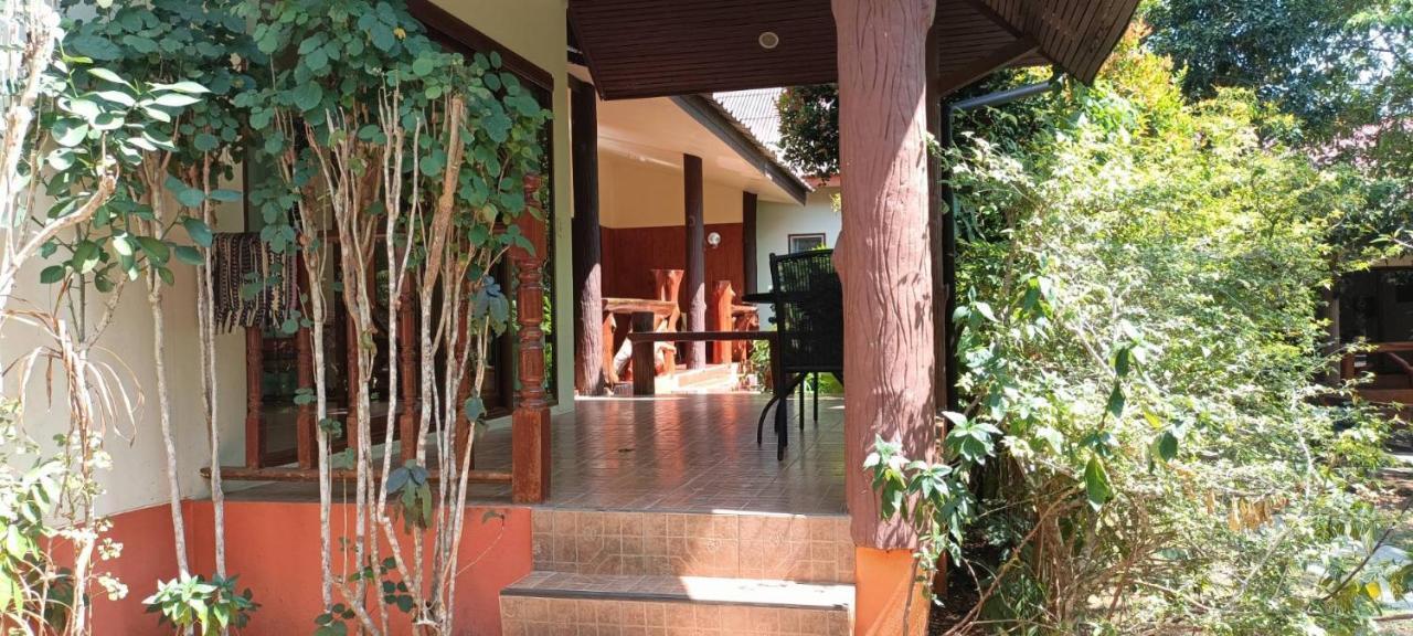 Baan Suan Villas Resort Ban Suan  外观 照片