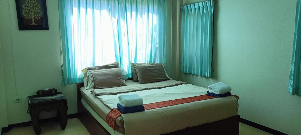 Baan Suan Villas Resort Ban Suan  外观 照片
