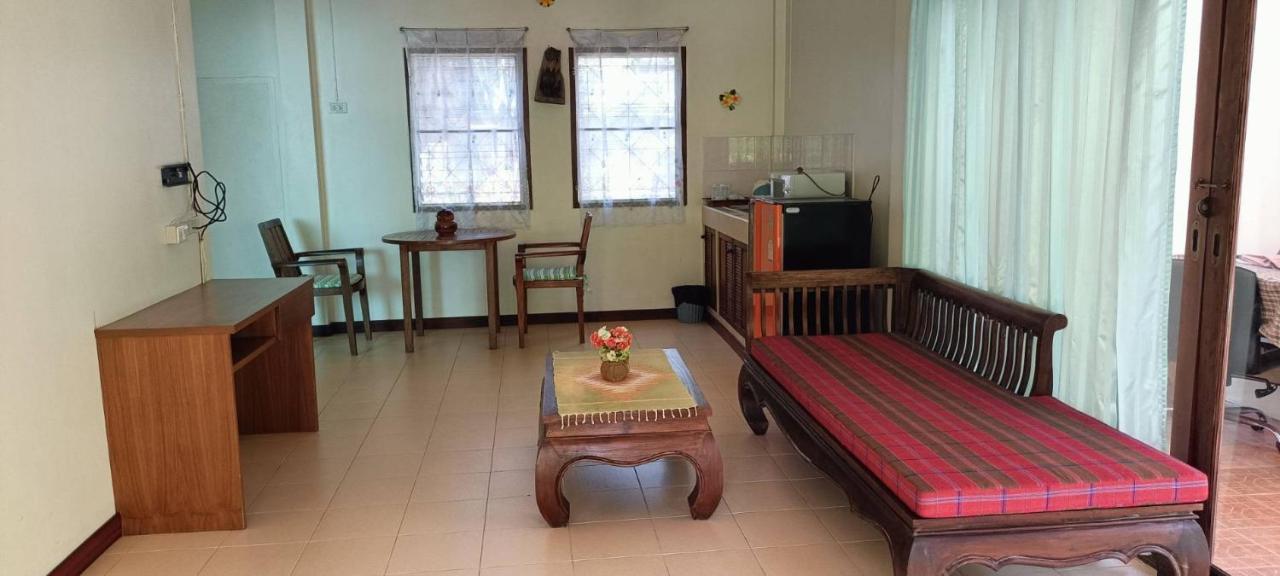 Baan Suan Villas Resort Ban Suan  外观 照片