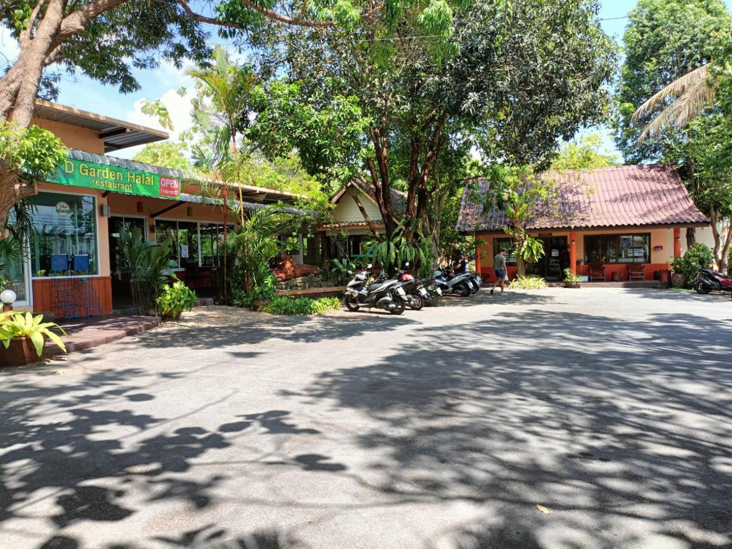 Baan Suan Villas Resort Ban Suan  外观 照片